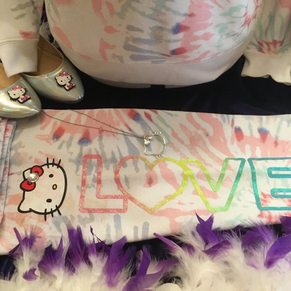 AMAZING adorbale tye dye tracksuit with hello kitty and crystal details! - Picture 10 of 12